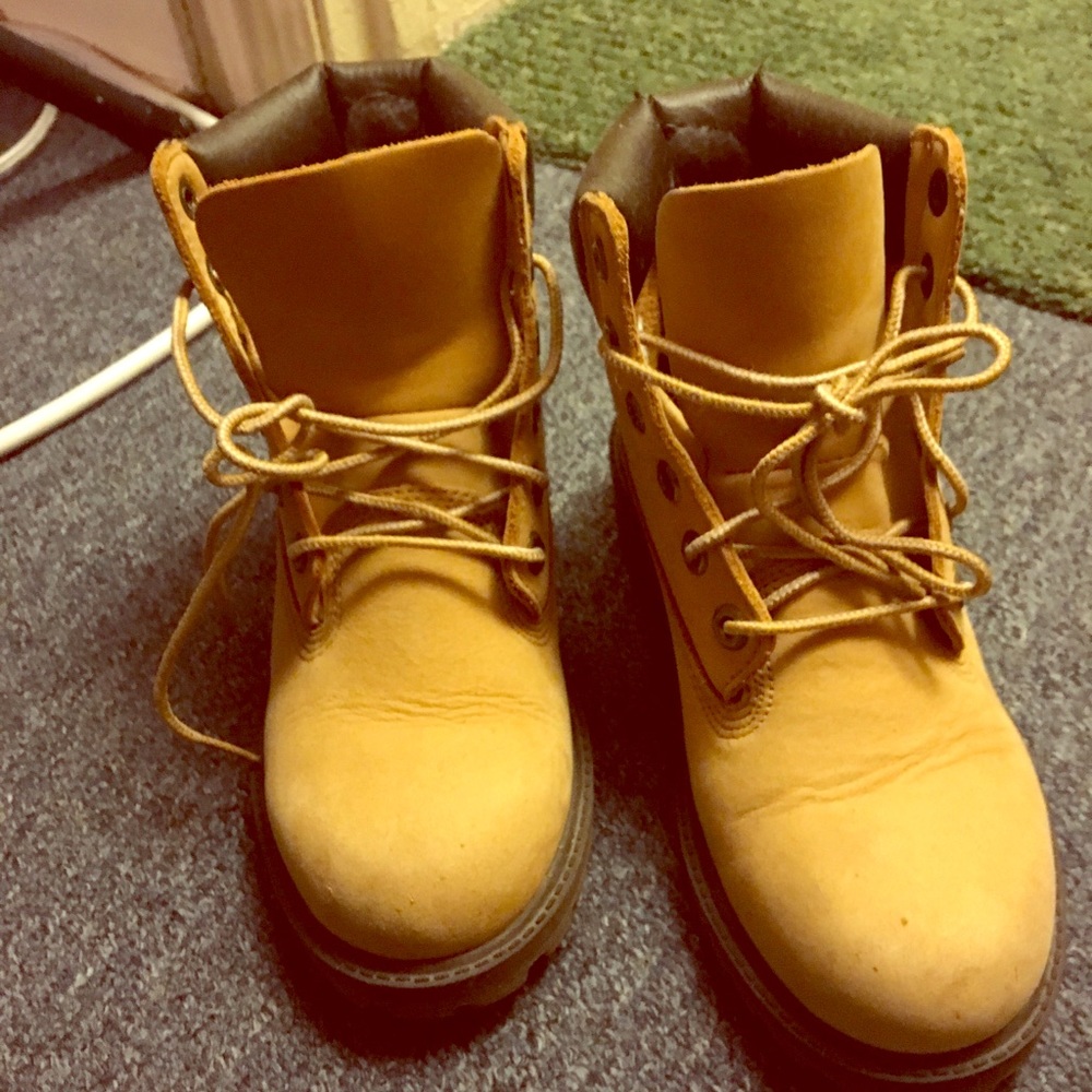 Size 3.5 youth timberlands